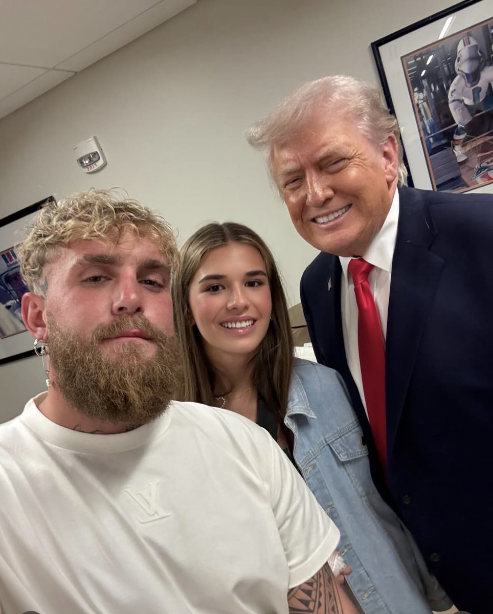 GrandDaughterX's tweet image. Do you agree that President Trump is the greatest president in U.S. history or in your lifetime?

A. Yes
B. No