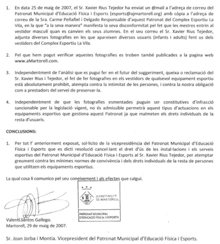 <a href="/xrius007/">Xavier Rius</a> Xavier, com de tabú és que et van expulsar de la piscina de Martorell per fer fotos de nens petits al vestuari?