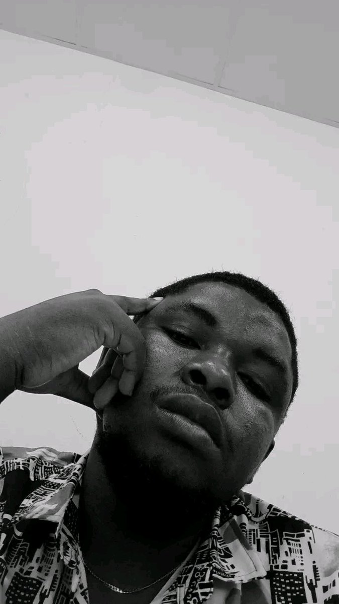 AgbontE's tweet photo. Happy birthday to Me🎉💯 https://t.co/COvltOEBoW