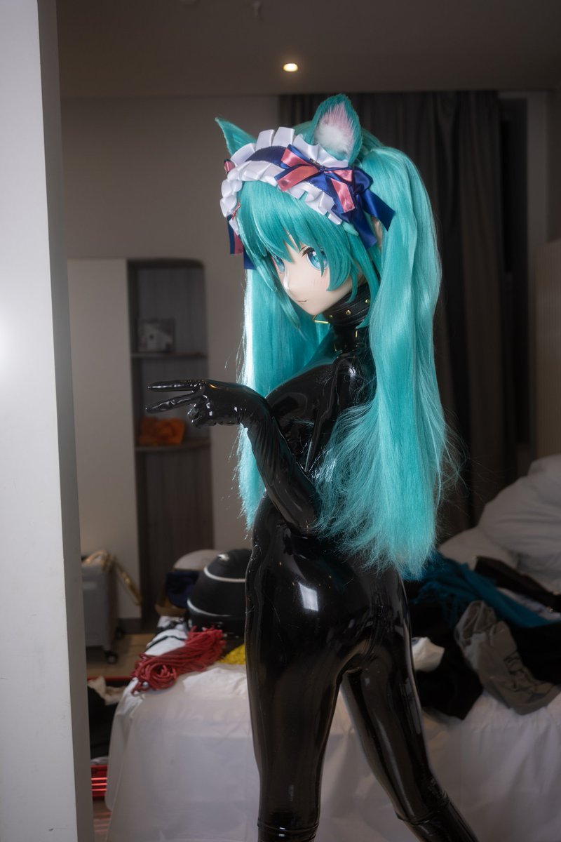 耶~~

📷：<a href="/L1XA8/">L1XA</a>
#kigurumi
#latex