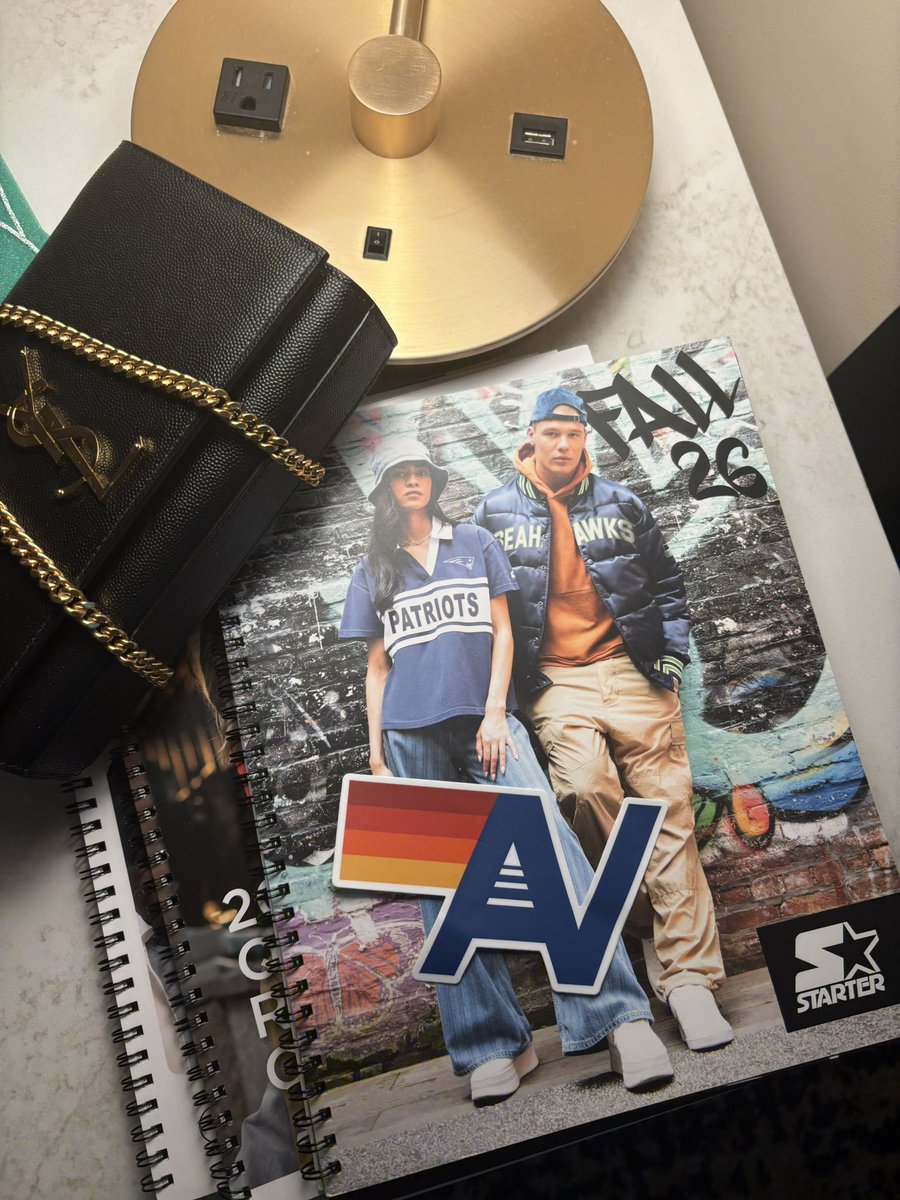 Adrienne Hare tweet media