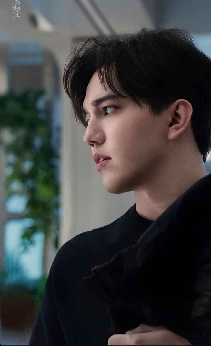 monica_valdi's tweet image. NINE YEARS OF LOVE
Happy Dears Day 2026 
Celebraremos ser Dears: corazones unidos por la música, la emoción y el amor. Sigamos caminando juntos, alentando a Dimash en cada escenario, en cada sueño y en todo lo que aún está por venir
#DimashAndDears