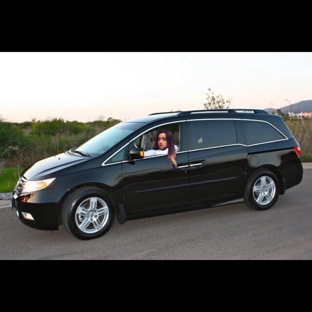 The Swimming Macheads tweet media