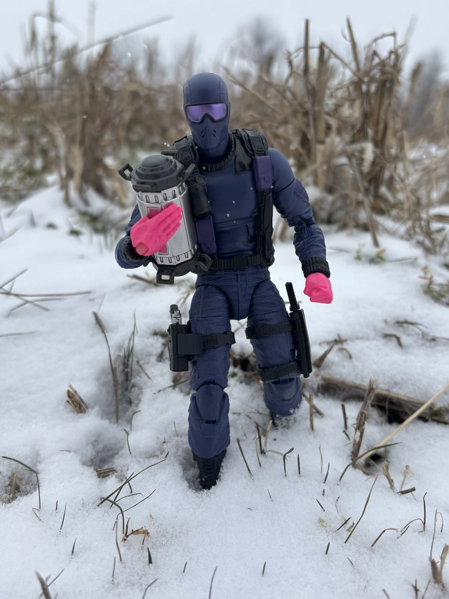 “Charlie Mike.”

No matter the mission, Snake Eyes always comes through.

G.I. Joe Classified MASS Device