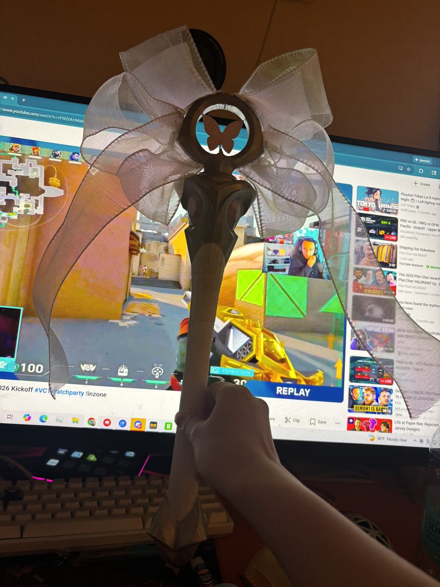 I made the Evori knife/wand from Valorant :3