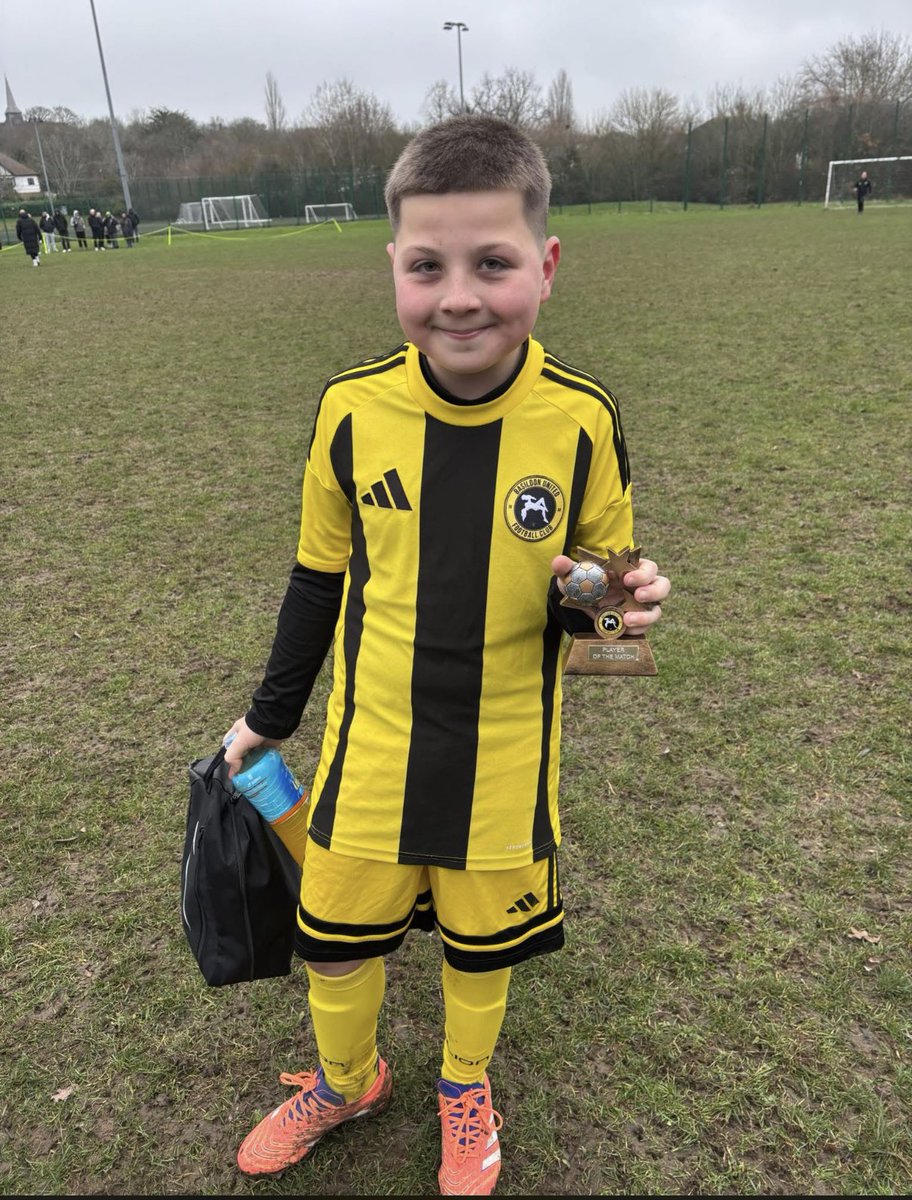 LeeConnor83's tweet image. Proud dad moment. My son George has autism 💚 and I never thought I’d see him put on a pair of football boots. At the start of the season he gave it a go with a brand-new team… today they got their first ever WIN and George was Man of the Match 💛🖤
#ProudDad #AutismAcceptance