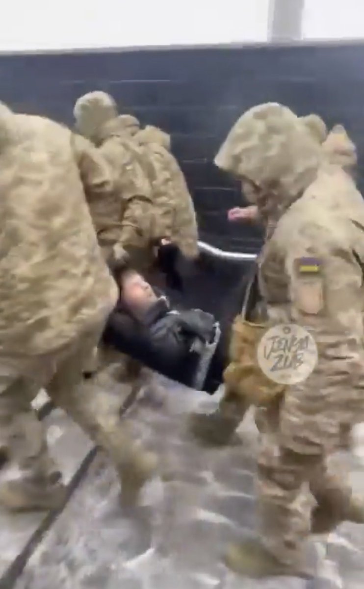 Зеленський заявив, що в собаки Лукашенка більше прав, аніж у білорусів у власній країні: