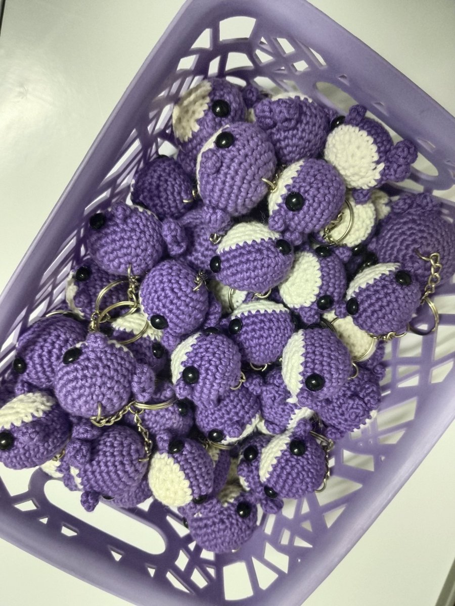 mymumcrochet's tweet image. Aren't BORA WHALES the best freebies for BTS concerts ??

#BTS_WORLDTOUR