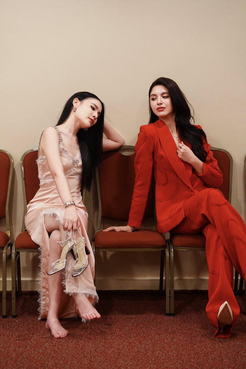delliefode's tweet photo. IM NOT OKAY!!!! 🔥🤤

SHELLY PUNDAO IN BRAZIL 
#RioWeGoXShellyPundao
#shellypundao #shellybenda #pundao #เชลลี่พันดาว #Teddies  #BemvindasShellyPundao 
#LoveAcrossBorders #RioWeGo https://t.co/PBW4zWKEnj