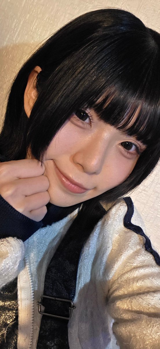 グループライブは初めてですが、本当に楽しかったです。 音楽が普段私