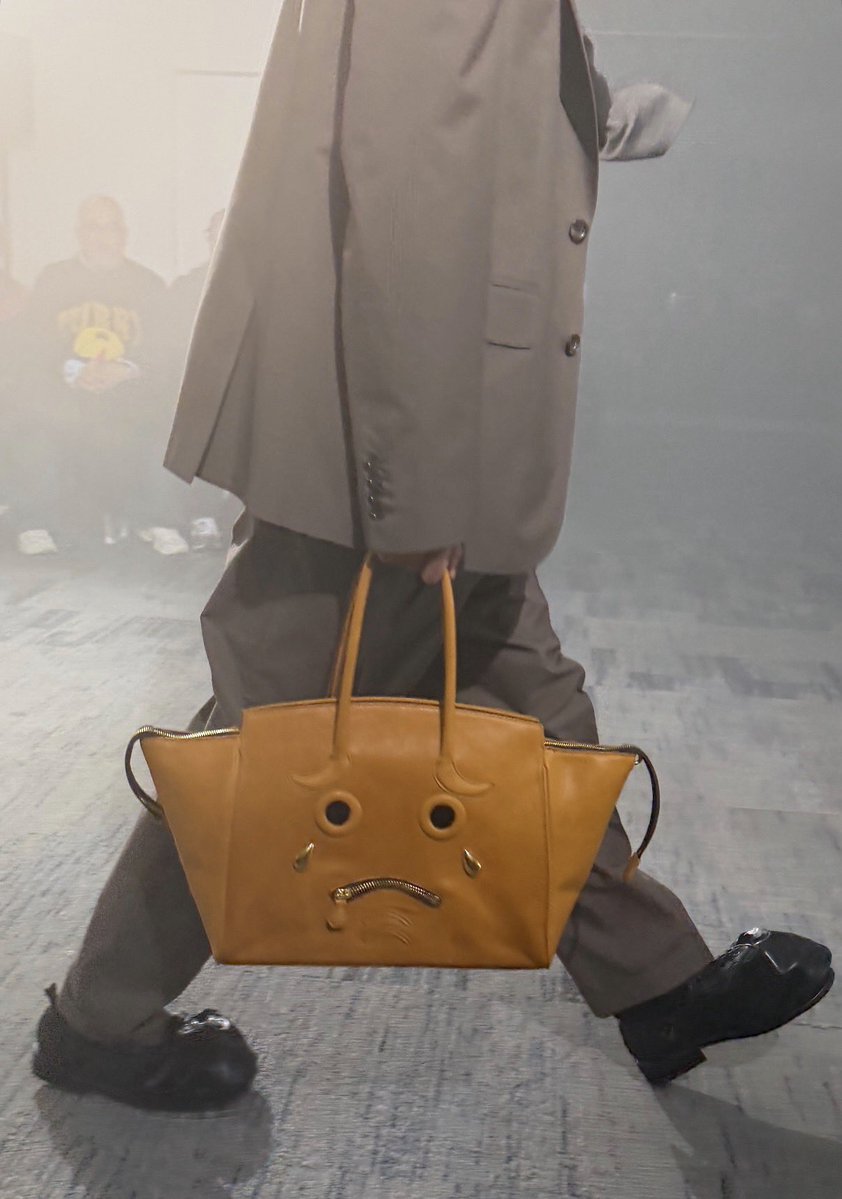 homocowboi's tweet image. Celine Resort 2026 :)
Doublet FW26 :’(