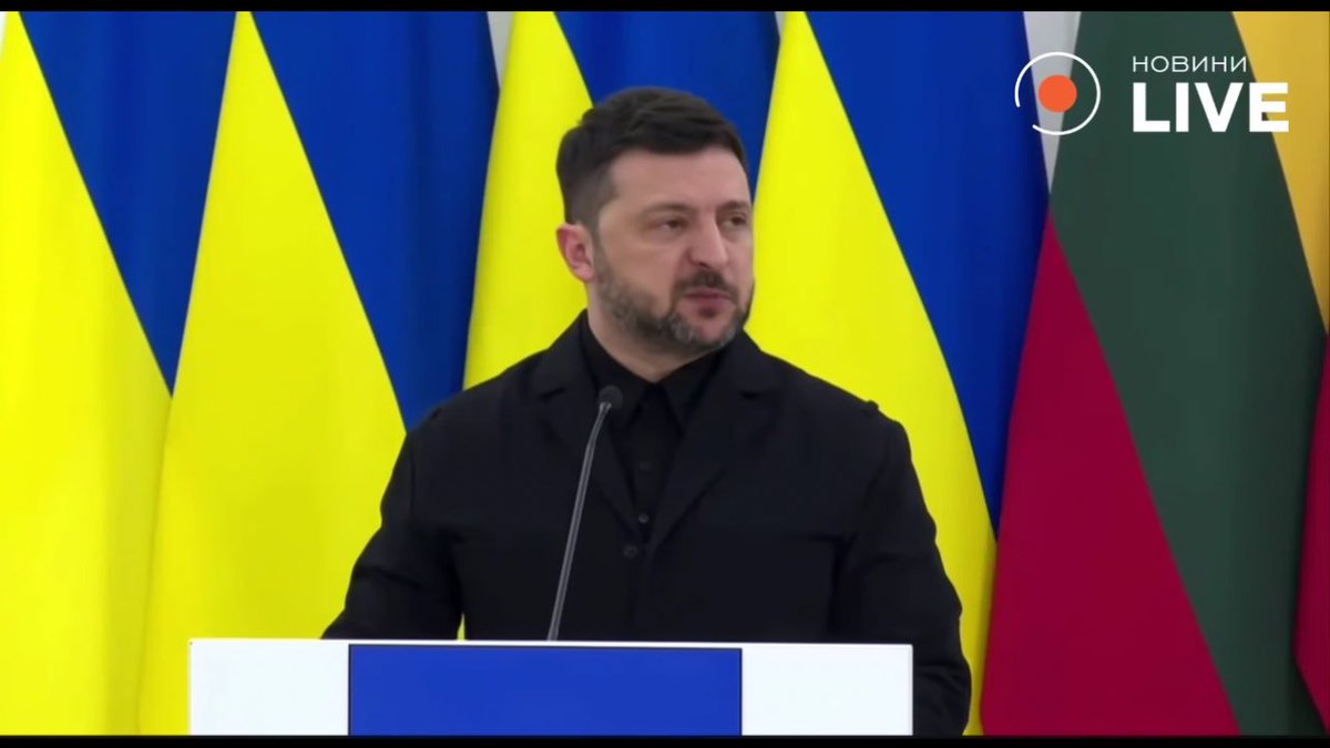 🇺🇦🇪🇺 Ukraine is technically ready to open all clusters in 2026, full readiness for the EU - in 2027, - Zelensky

European security guarantees for Ukraine include participation in the coalition of the willing and membership in the EU. 

Zelensky stressed the importance of fixing a