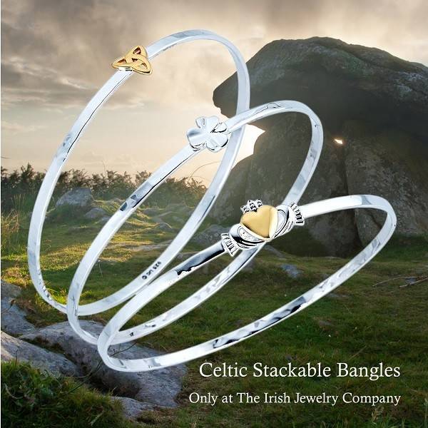 IrishGiftShop's tweet photo. Stack the spirit of Ireland on your wrist 🍀 — our Stackable Celtic Hammered Bangles bring Celtic charm and timeless style to your look. Perfect for layering or gifting. Ready to ship now. 
#CelticJewelry #HammeredBangles #IrishStyle #StackableJewelry #ReadyToShip #IrishHeritage https://t.co/EmeF1VxJdb