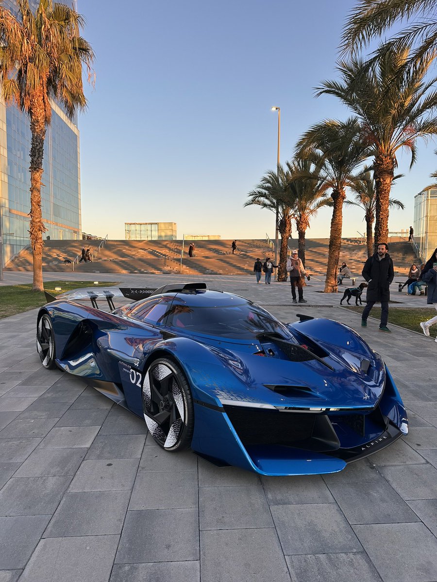 Sophie Wright tweet media