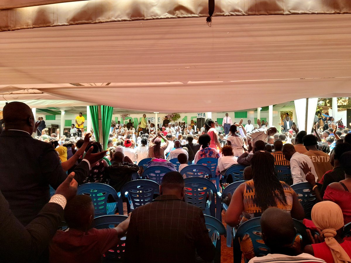 KNsamuye's tweet image. The day was colourful ✨️ 
A number of surprise guests came through and we shared moments together 
What a blessed day this was 🙏 
Gorly back to you God 
HPM @15
#Thanksgiving
#AnniversaryofHPM