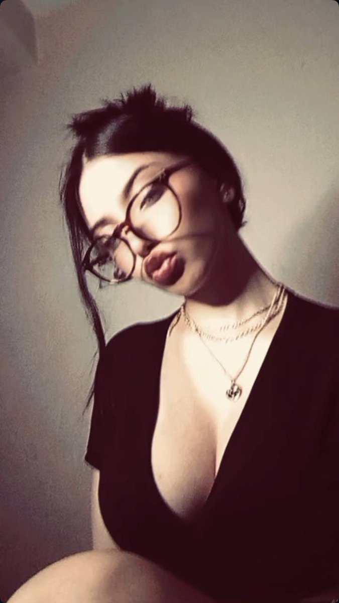 i will give her ig @ for cumtribute to her