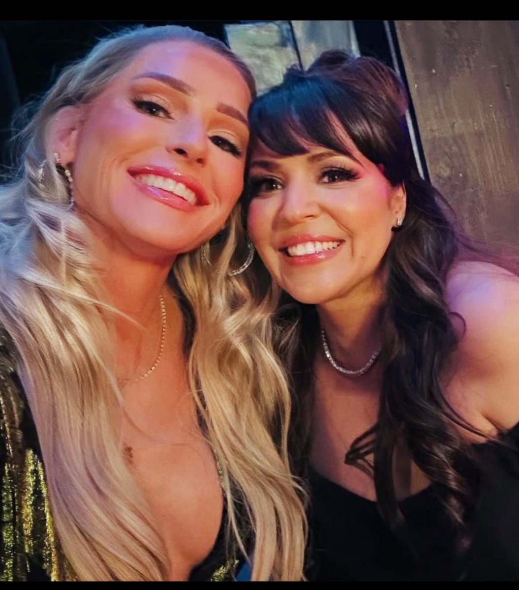 mslayel's tweet image. Happy Birthday, Michelle ✨@McCoolMichelleL 
Today is all about celebrating you — your beauty, your heart, and the joy you bring to everyone lucky enough to know you. We share unforgettable memories and a bond that will always be special. Forever, simply flawless ❤️

Lots of…