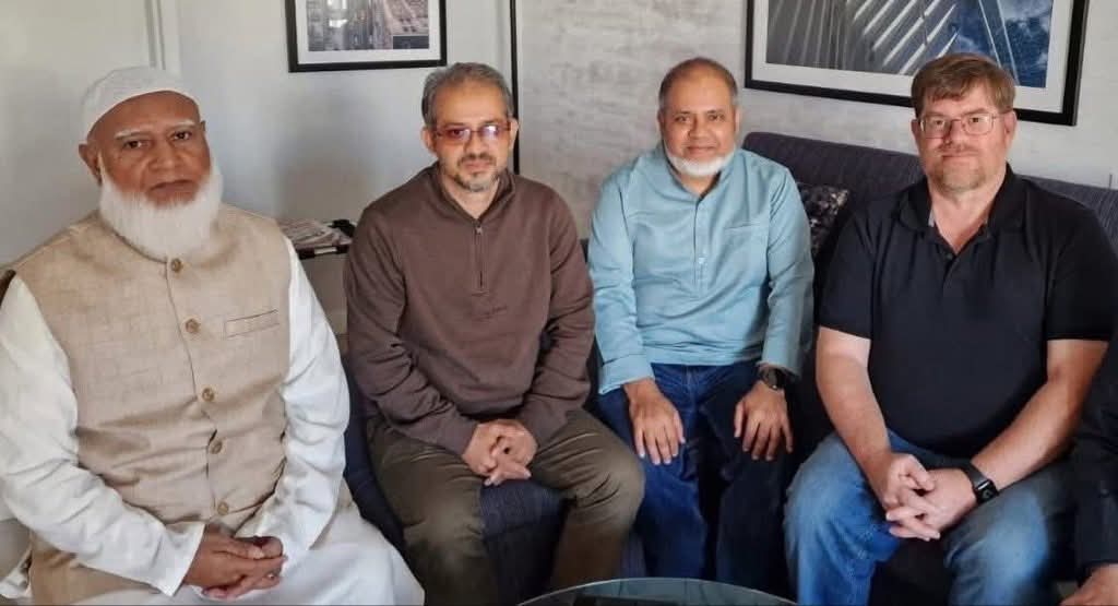 Mouri_bee's tweet photo. @JonFDanilowicz You are seen on the lap of terrorist group like Jamaat-e-Islam, genocider of 1971. You are viewing #bangladesh in the lens of Jamaat-e-Islam. https://t.co/54unhQlaZB