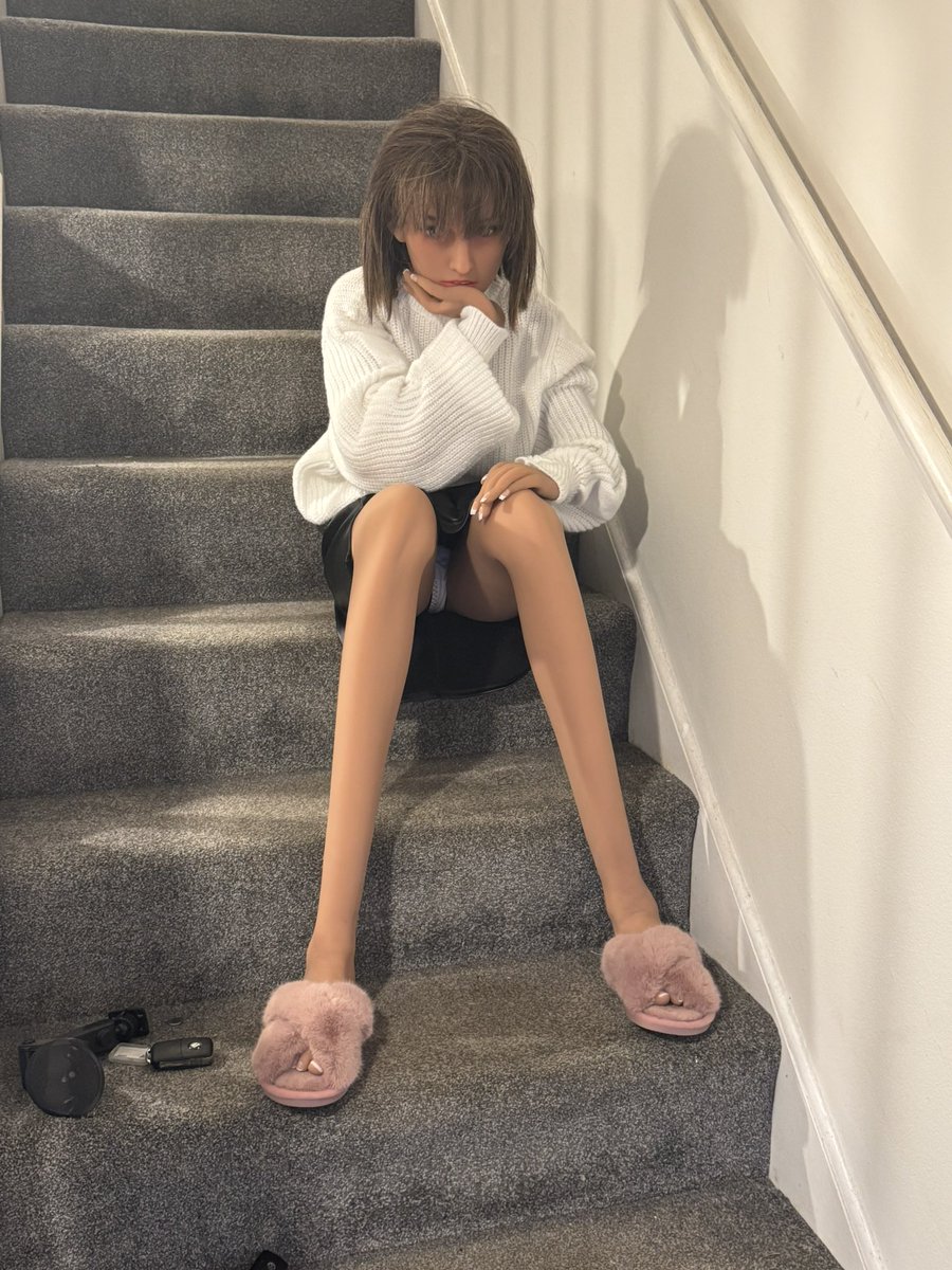 LDollson's tweet image. I’m away for a couple of days so Lily is waiting patiently for my return