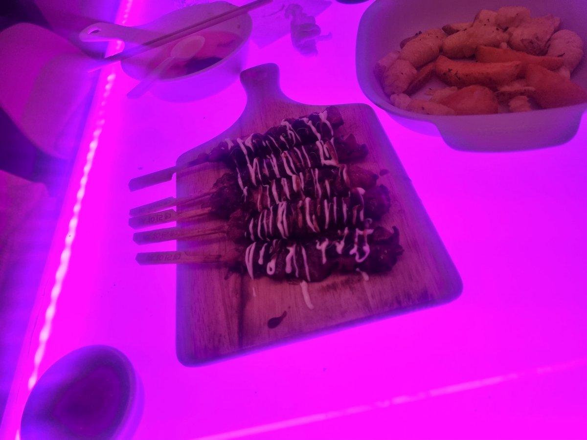 choco2001a's tweet image. 별라에 아저씨 한명 다녀감! 아니 아저씨가 아니라 할배 ㅇ.ㅇ!!