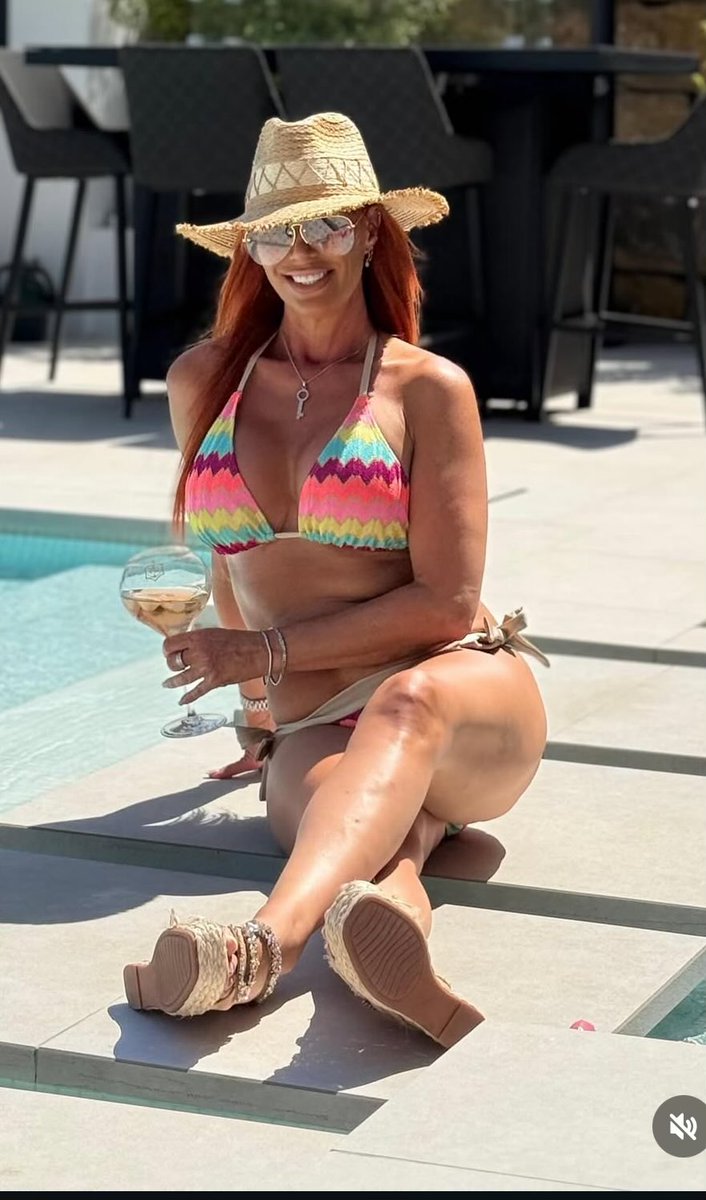 Lina Taylor tweet media