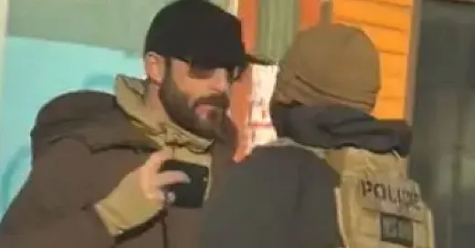 SykesCharlie's tweet image. This is not America, we want to say. But it is: A government-sanctioned murder, followed by a cascade of lies and an attempted cover-up.

open.substack.com/pub/charliesyk…