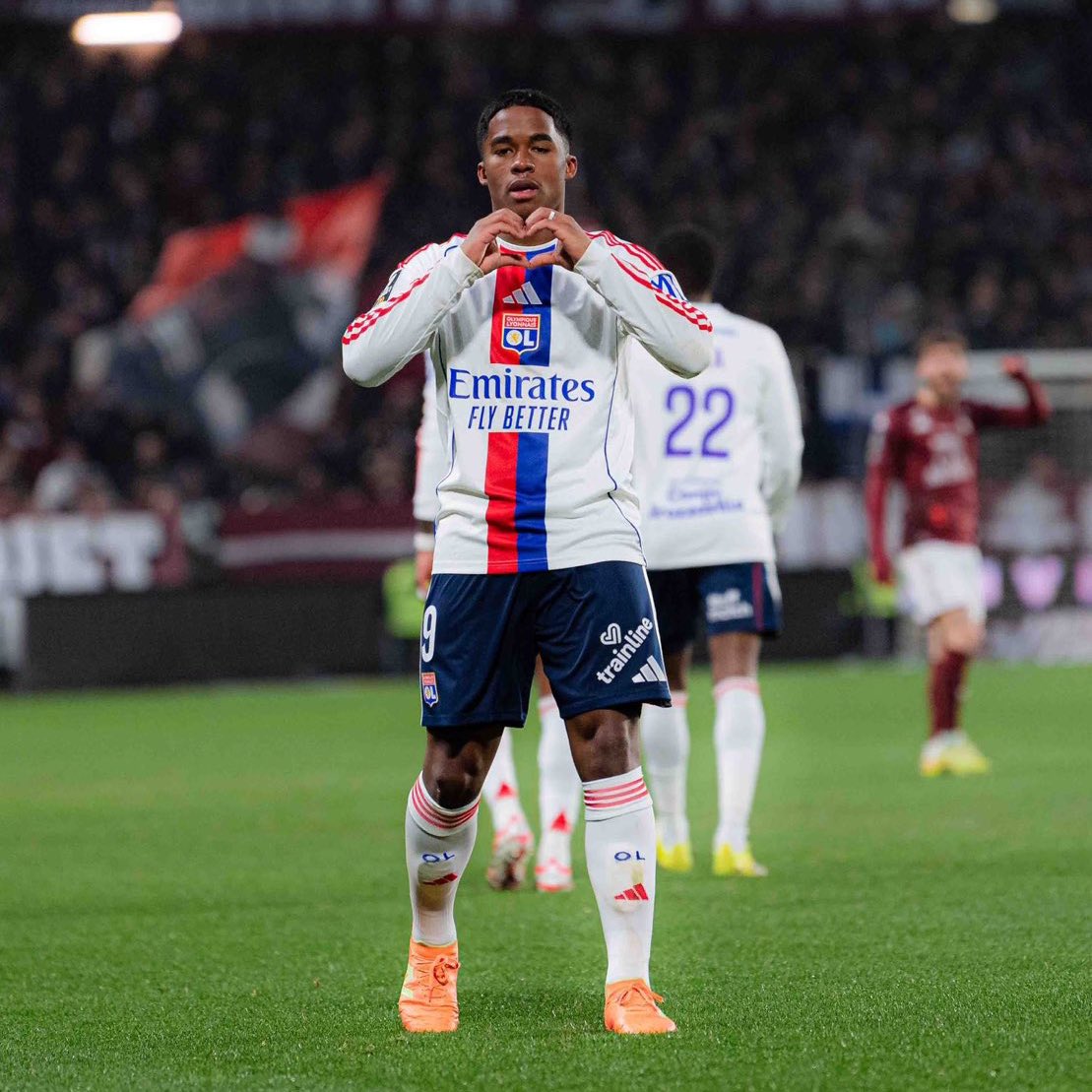 (fan) Mario tweet media