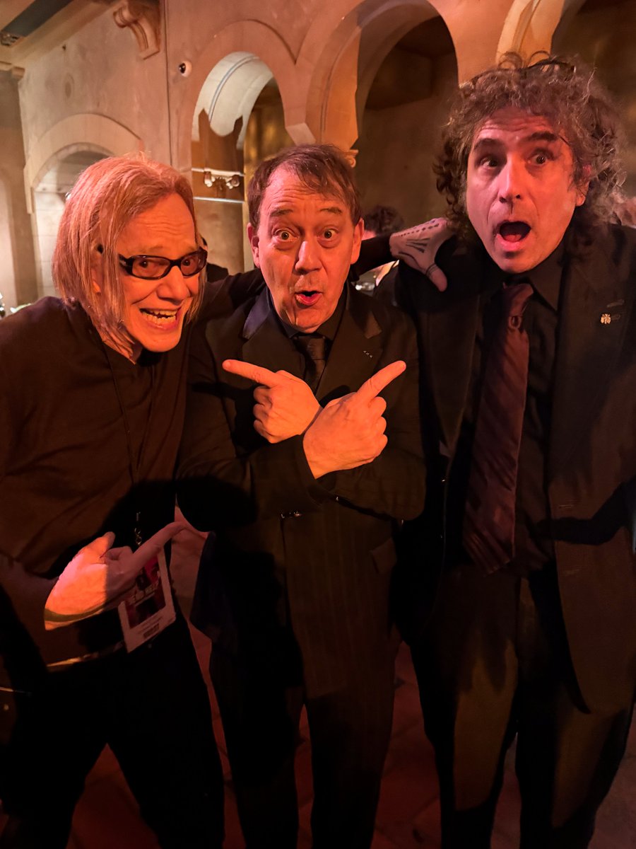 GrindhouseFilm's tweet image. Danny Elfman, Sam Raimi and Grindhouse Releasing's Bob Murawski at the premiere of SEND HELP
#sendhelpmovie #samraimi #dannyelfman #grindhousereleasing