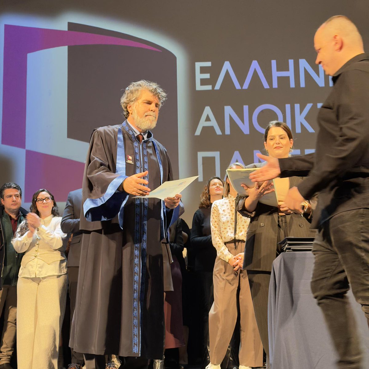 ΕΑΠ - HOU tweet media