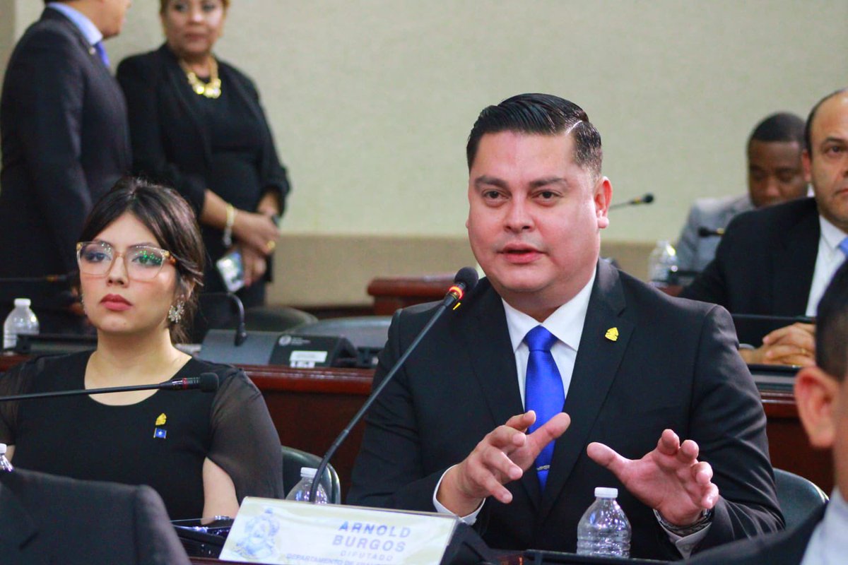 Tal como lo prometí en campaña el Empleo Parcial o Empleo por Hora será aprobado, y de eso se trató la mi primera intervención como diputado del Congreso Nacional.