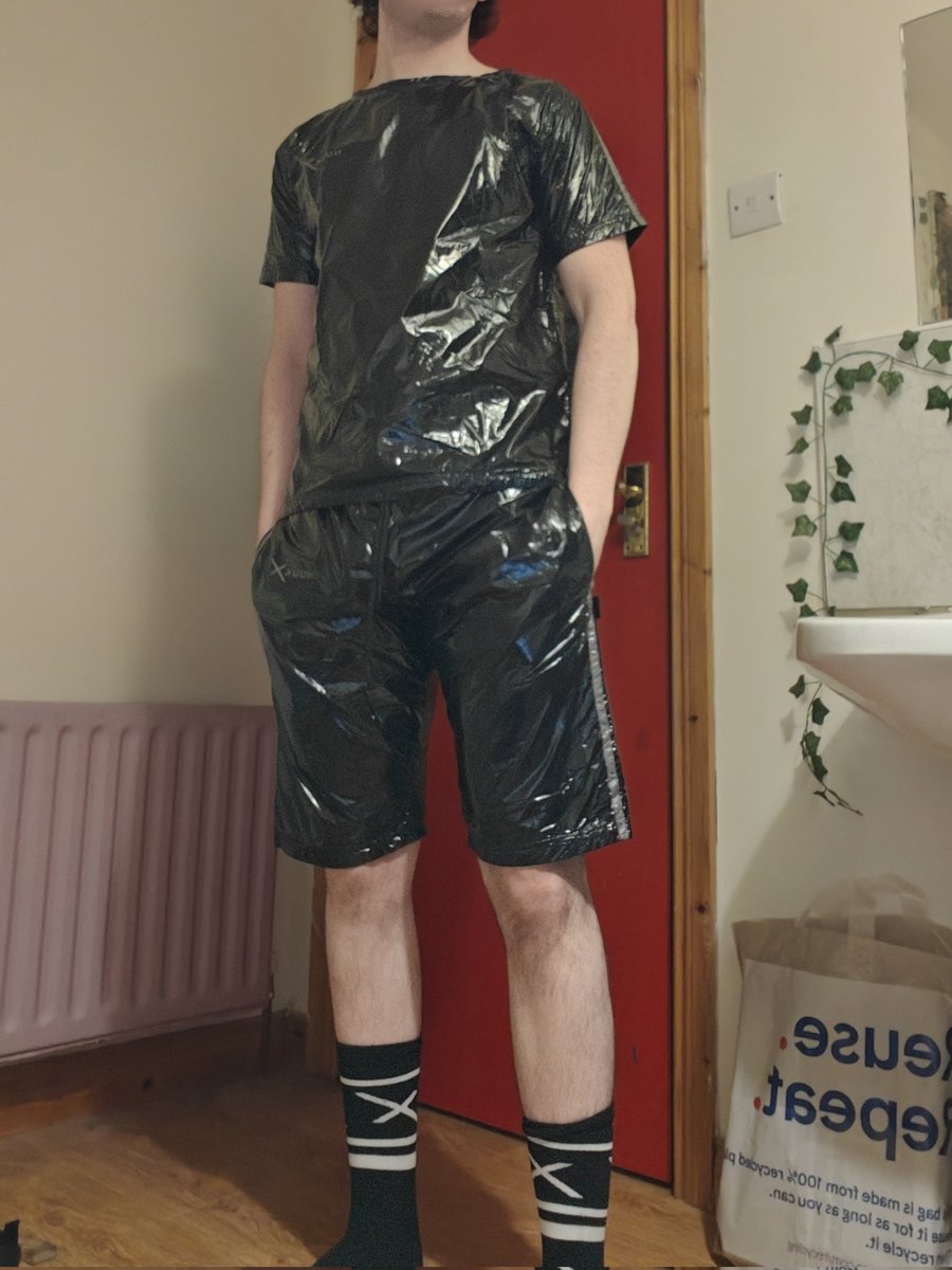 MarkDev724's tweet image. Currently selling my Superhero and Hero set on vinted. Let me know if anyone is interested in the username