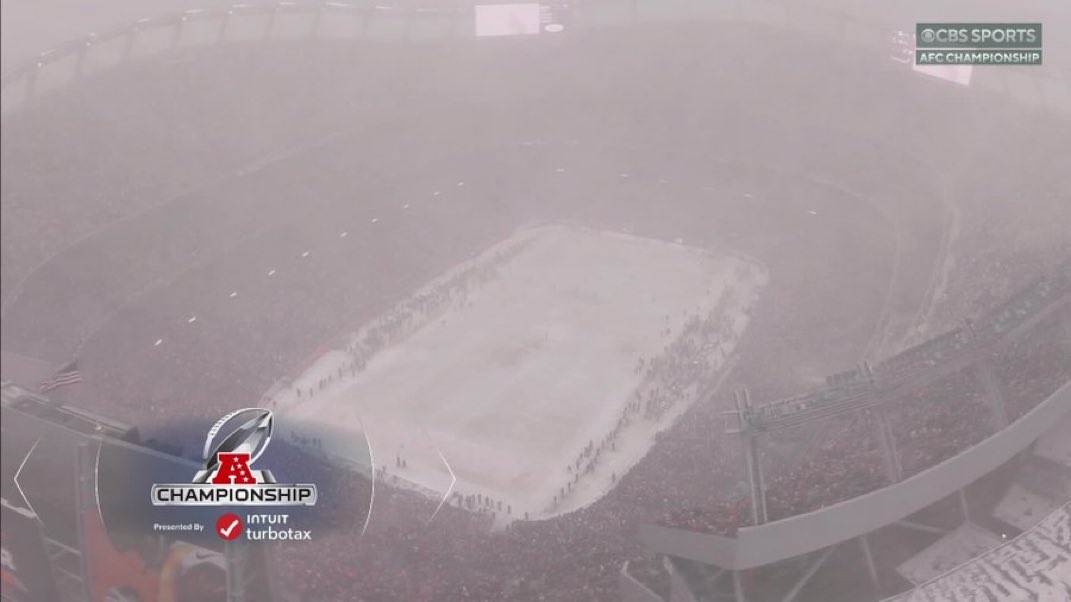 FakeSportsCentr's tweet image. THEY ARE TRYING TO TAKE THIS AWAY FROM US BY BUILDING DOMES.

NO NFL TEAM SHOULD BE PLAYING IN A DOME.

PLAYOFF FOOTBALL IN THE SNOW IS MAGICAL!