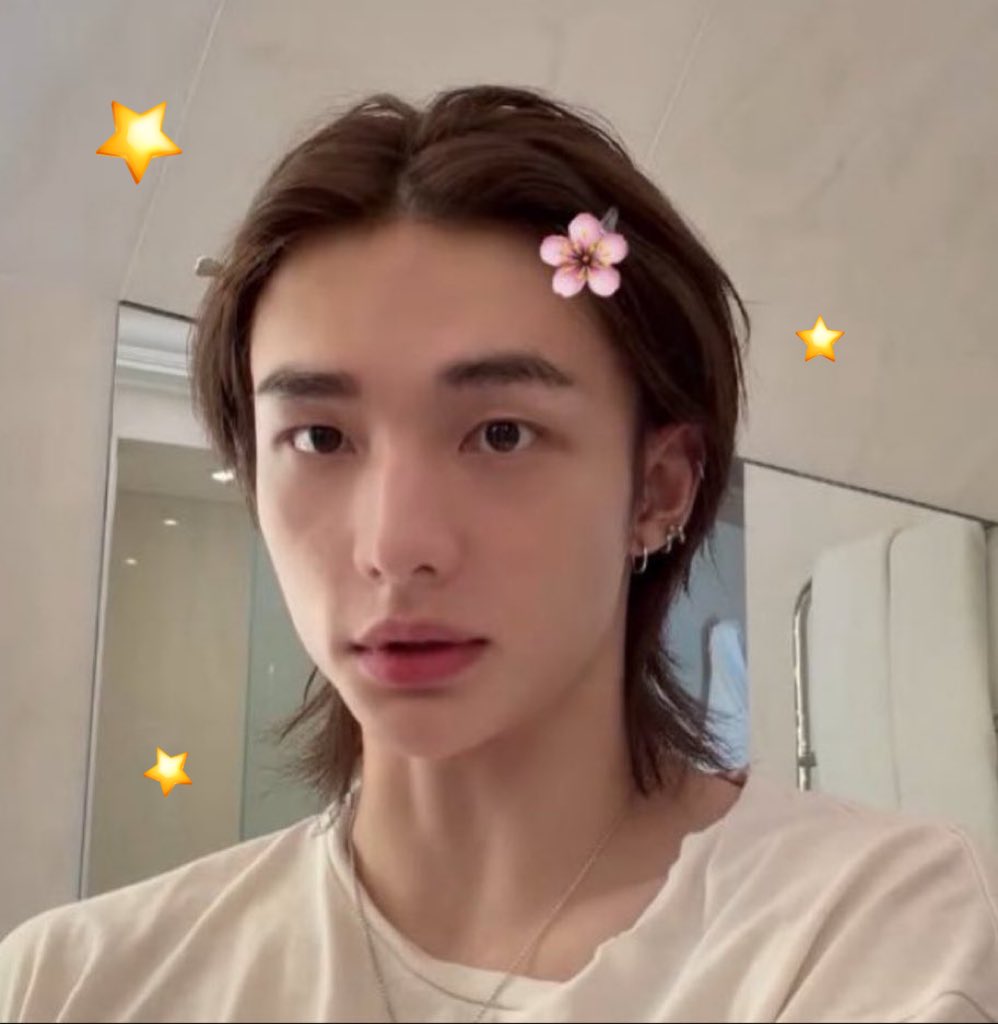 hyunheartsskz's tweet image. beauty out of this world