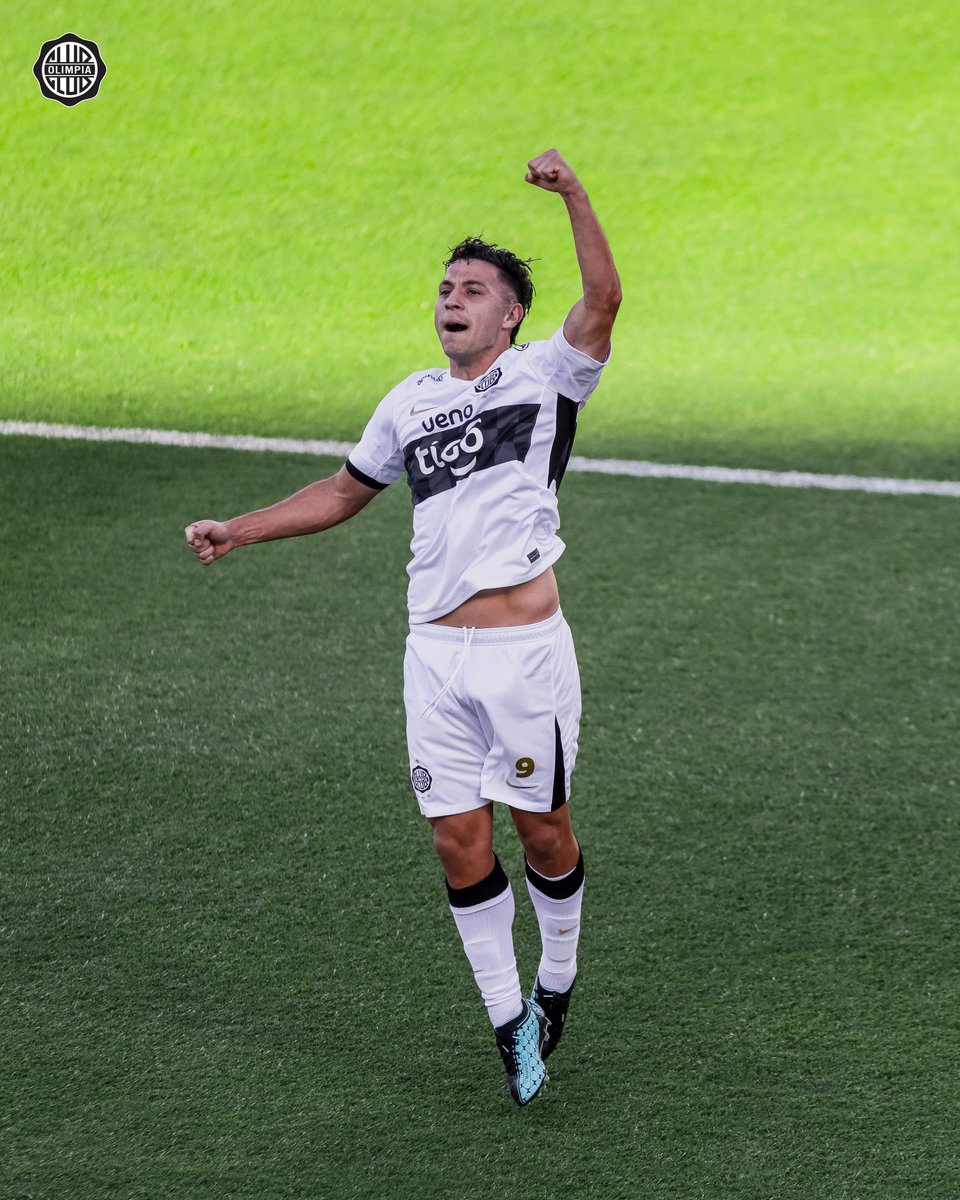 SC_ESPN's tweet image. 🇵🇾 ¡DEBUT CON TRIUNFO EN EL CLÁSICO MÁS AÑEJO PARA EL DECANO!

✅ Olimpia le ganó 2-1 a Guaraní por la primera fecha del Apertura de Paraguay

⚽ Goles de Sebastián Ferreira e Iván Leguizamón. Descontó Alcides Barbotte

🟥 Raúl Caceres fue expulsado en el equipo de Vitamina