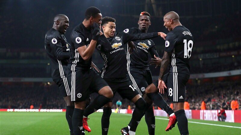 UtdBart's tweet photo. Black kit yanited away at Arsenal > https://t.co/qu1jXyk3Es