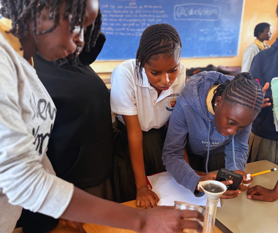 cube4stem's tweet photo. #CUBE marked #InternationalDayOfEducation 2026 with a Pop-Up STEAM Lab at Glory Baptist High School.

Students discussed student voice, curriculum relevance, &amp; mental health, then took part in hands-on robotics, coding, and water filtration activities. #STEAMEducation #YouthVoice https://t.co/y3HMppF9sk