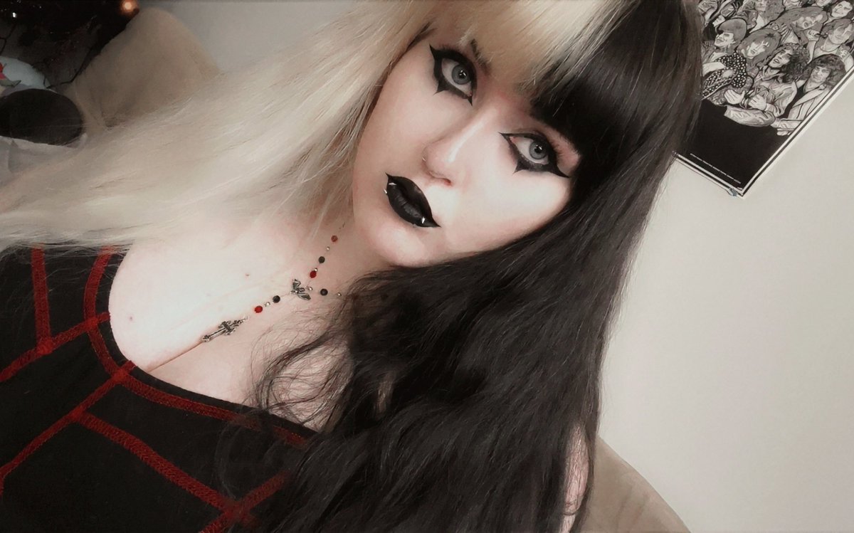 s3xxmetalbarbie tweet media