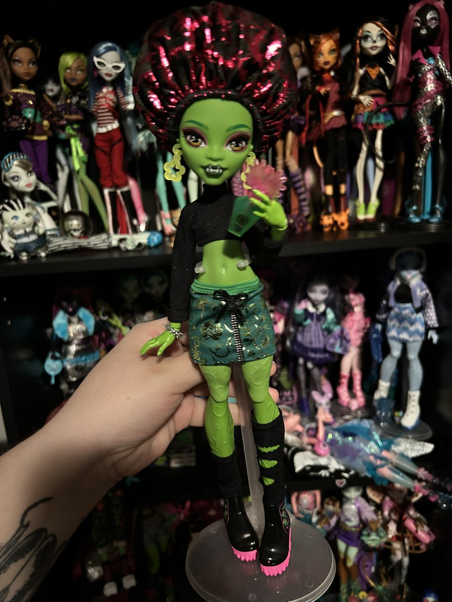 the true golden child of g3 
(don’t look at mf goona she’s going into The Bin)