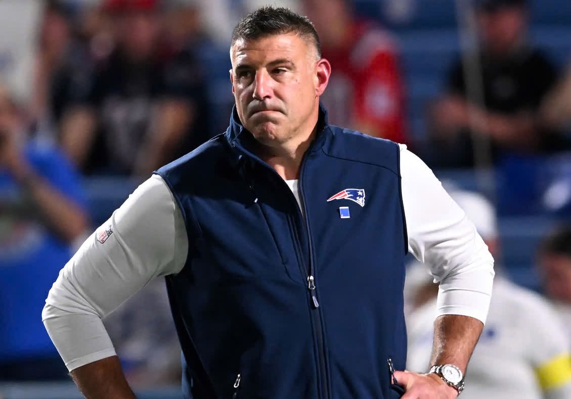 NFL_Convo's tweet image. The Patriots Path To The Super Bowl… 

1. Easiest Regular Season Schedule Ever
2. Chargers With No Offensive Line
3. Texans With No Nico Collins
4. Broncos With No Bo Nix