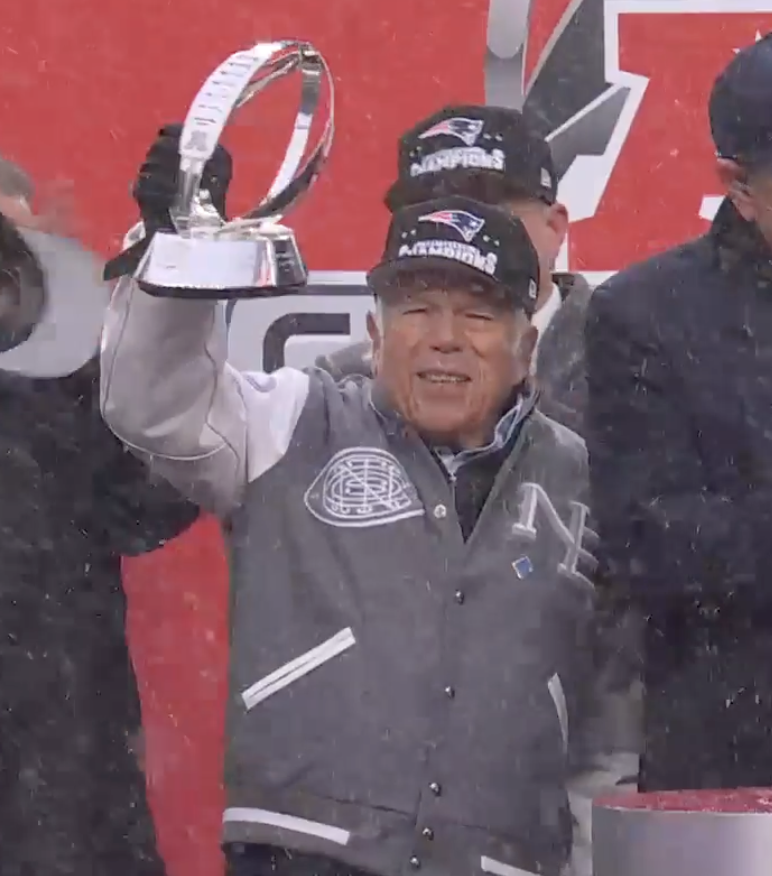 NFLonFOX's tweet image. Time is a flat circle 🔁