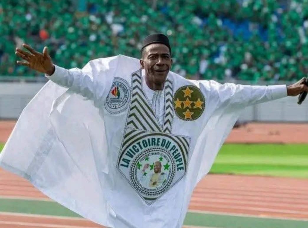 Alpha Condé tweet media