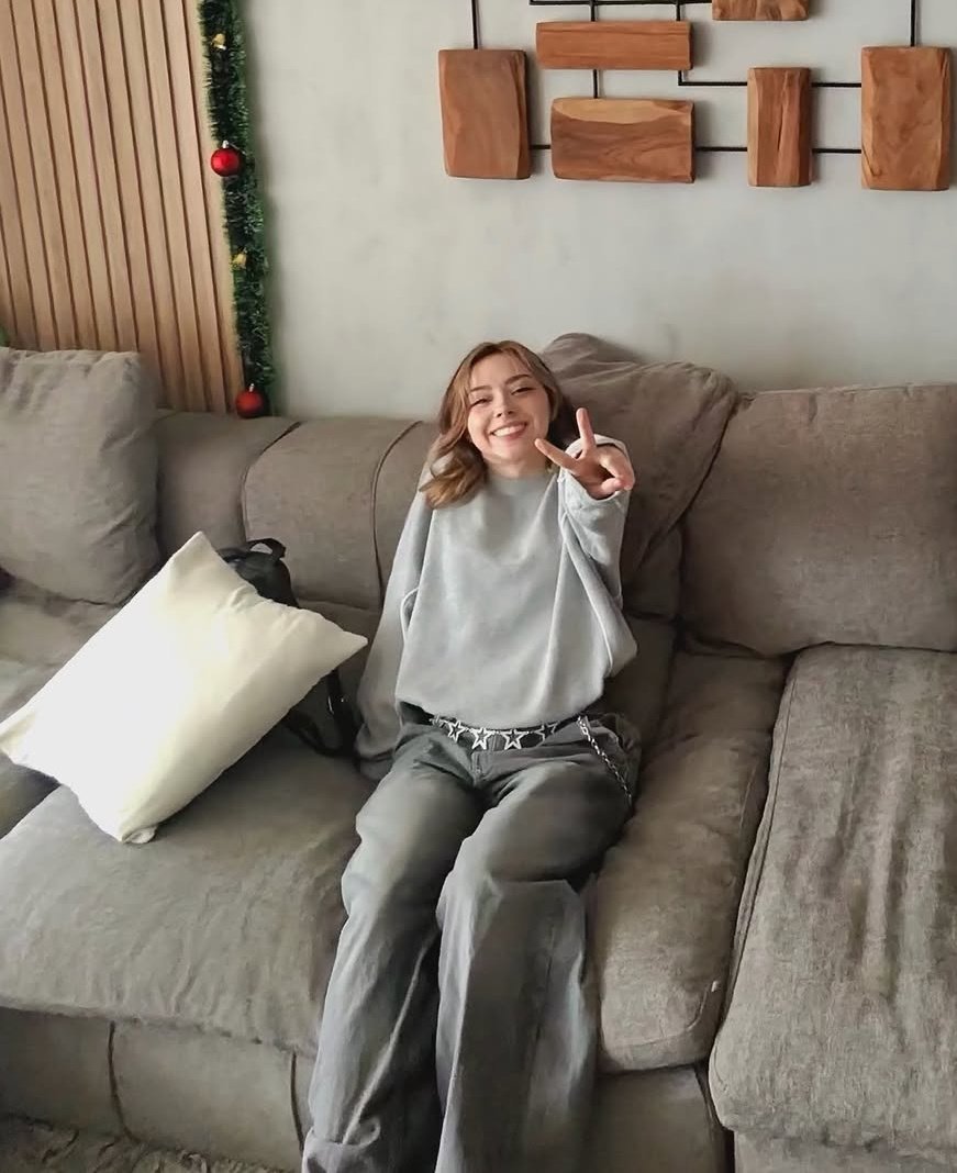 NewtWhitte's tweet image. Hoy son los simones 😛