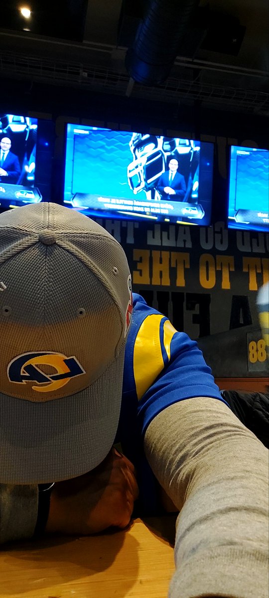 Jla552's tweet photo. #GoRams Vamos al #SB2026 vía #FoxImpactoNFL @FOXSportsMX saludos a  @alexcorrea11 #Lavoz https://t.co/GAVO6f3VrC