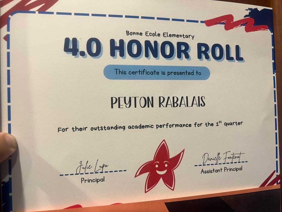 CJRab_GolfDad's tweet photo. Proud Daddy moment, baby girl got all A’s in back-to-back school quarters. https://t.co/osjdLSEARJ