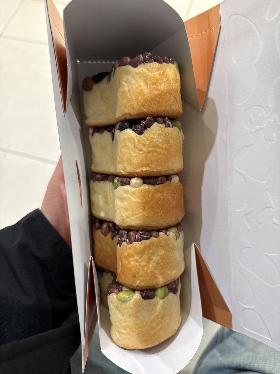 せっかく新千歳空港に閉じ込められてるなら、美瑛のパンを食べて行けば