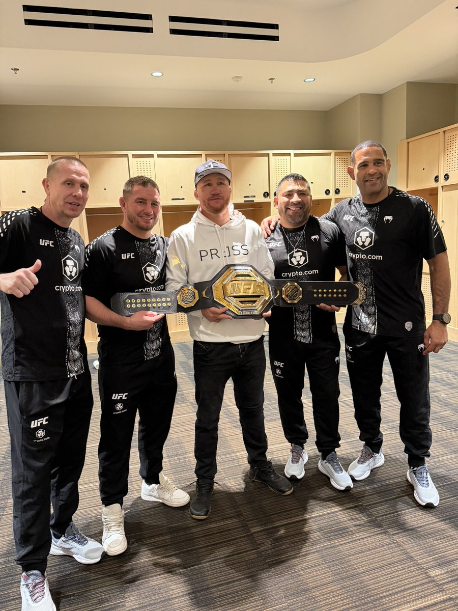 KAMARU USMAN tweet media