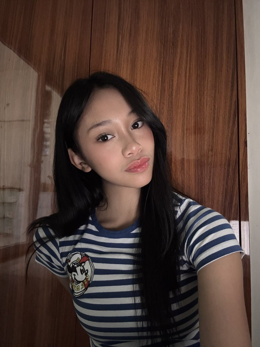 #PagiPagiLiatOshi
🎤🎶 <a href="/Gendis_JKT48/">Gendis Mayrannisa</a>