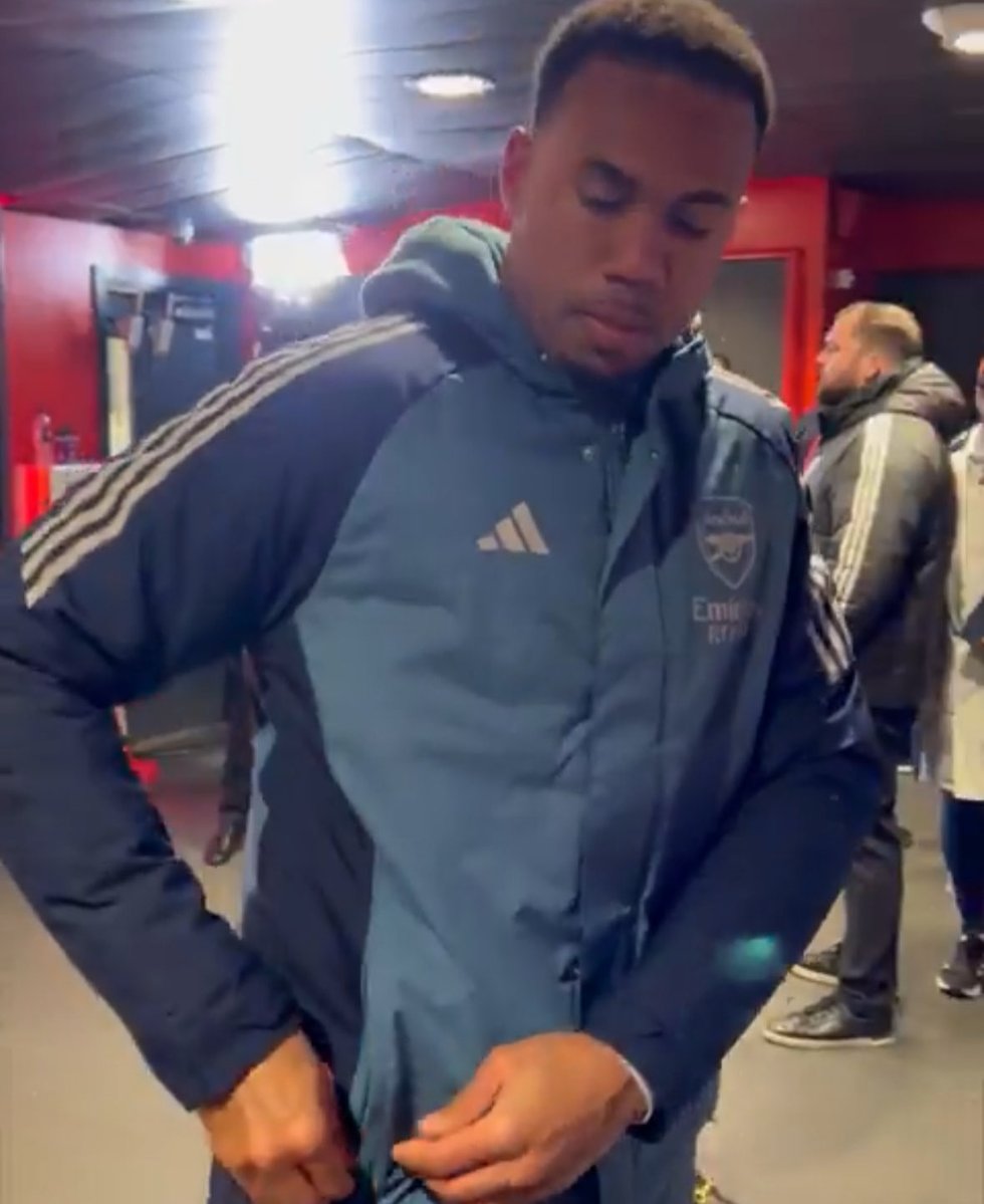 Lets all laugh at this cunt😂😂