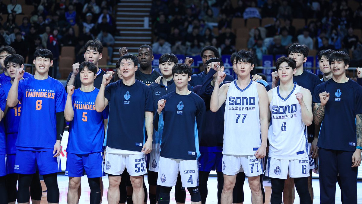 한 30초 정도 꿈이었던 팀 통합 장면을 보며
칸터 1옵션에 교체용병 구하면 될 것 같다라는 생각을 함