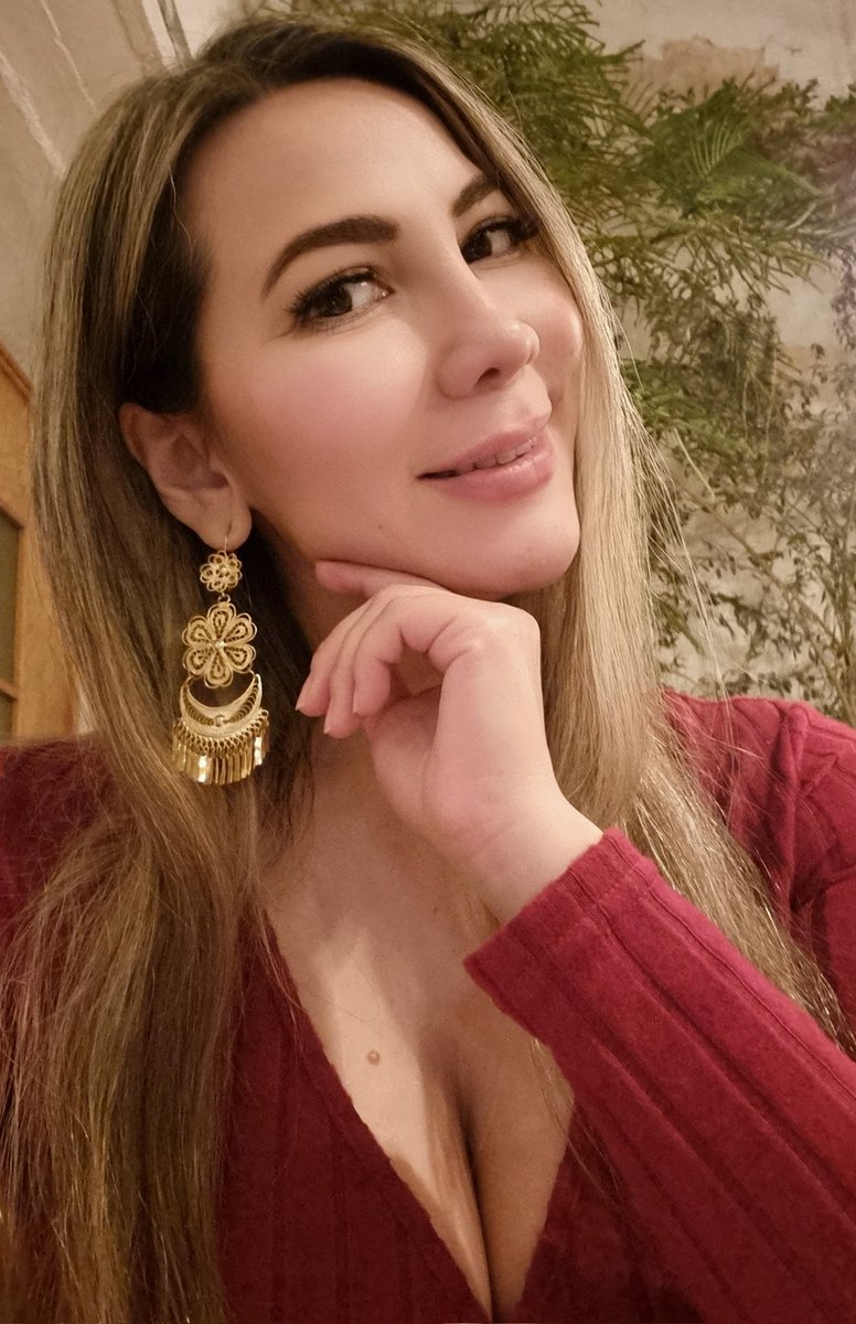 Elvira García Aguayo  tweet media